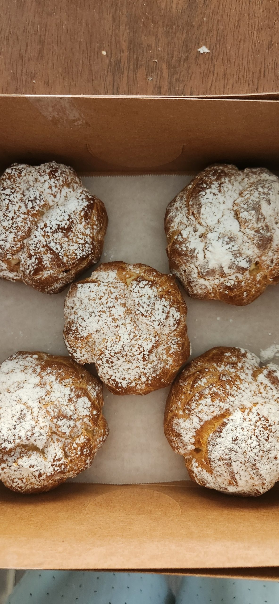 cream puffs